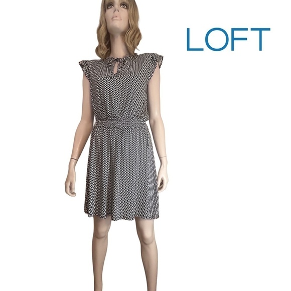 LOFT Dress Rayon Geo Ruffle Flutter Cap Sleeve Smocked Shirred Keyhole Neck S-M - Picture 14 of 16